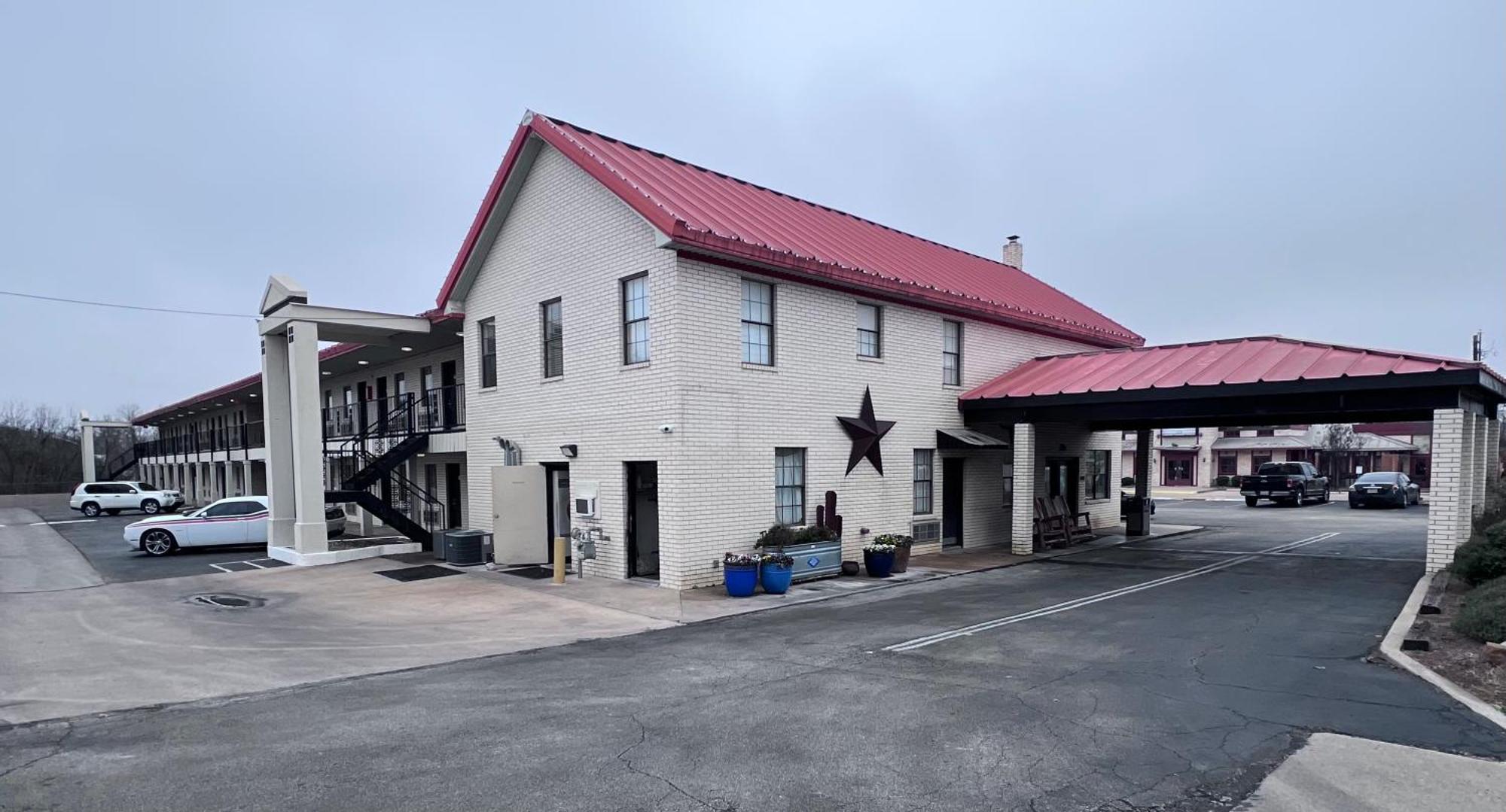 Hotel Super 8 By Wyndham Fredericksburg Exterior foto